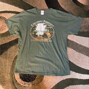 Vintage “Lakefront Property” vintage graphic tee XL